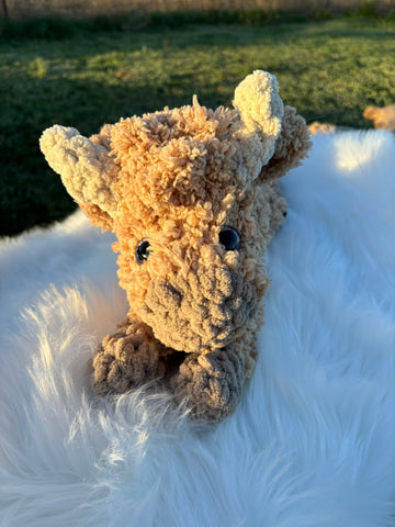 Tan Highland cow stuffie (fluffy)