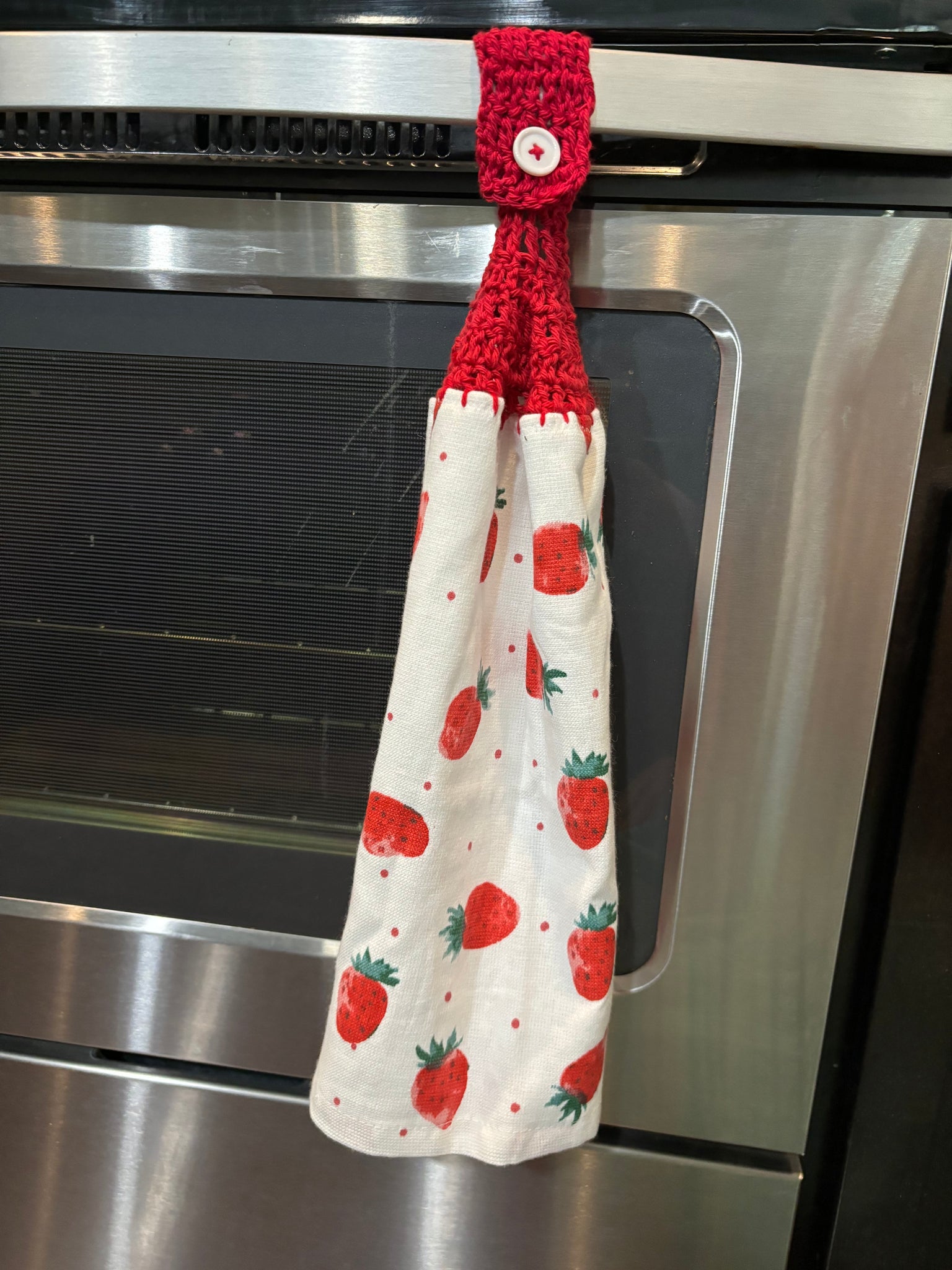 Strawberries towel and  topper