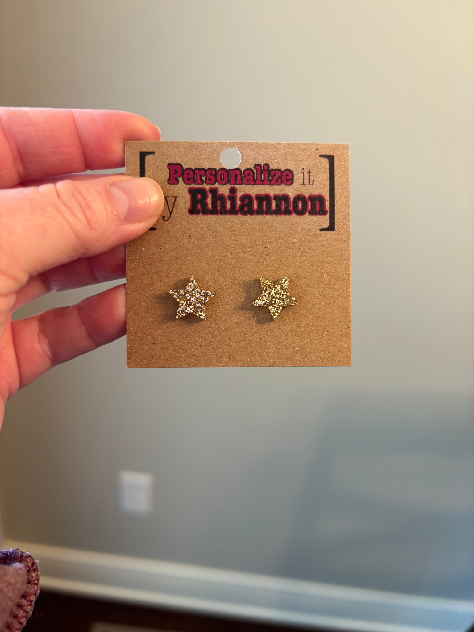 Star stud earrings